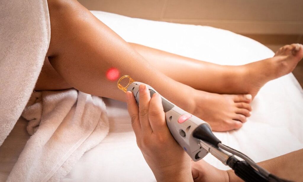 لیزر موهای زائد با ژل بهتر است یا بدون ژل